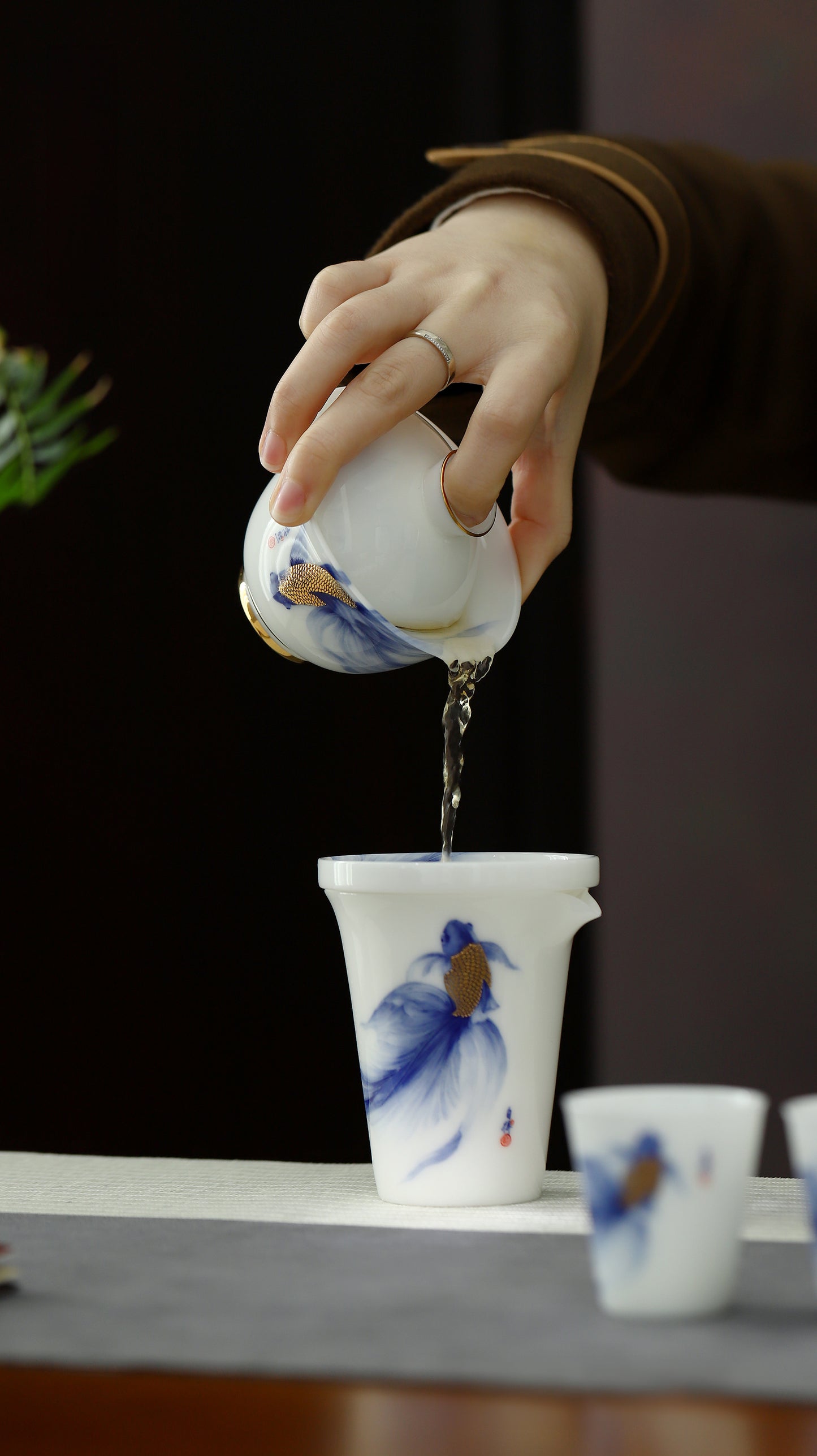 禮物;茶具;茶杯;手工;禮品;香港茶具店;茶具套裝;羊脂玉;茶具專賣店;茶具套裝香港;香港茶具;入伙禮物;handmade禮物;見家長禮物;茶杯香港;禮物訂製;旅行茶具;旅行茶具套裝;中式茶具香港;開張送禮;中式茶具套裝香港;茶杯套裝;人手製;杯;禮品訂製;禮物訂製;公司禮品;刻字;紫砂;紫砂茶壺;紫砂茶杯;陶瓷;禮盒;送禮套裝;金杯;生肖;金魚;老虎;羊脂玉杯;鎏金;24K金;關羽;武財神關羽;關雲長紫砂茶壺;泡茶;泡茶套裝;茶葉;茶道;茶葉套裝;開張送禮;冷泡茶;岩茶;武夷山大紅袍;香港茶菜;茶具專門店;香港茶具專門店;香港茶杯;香港手信;特色手信;禮物首選;禮物推介;禮物推薦;gift;gifts;birthday gift;gift suggestions;gift set; tea; tea leaf; gift box; present; unique present; present ideas;handmade gift;聖誕禮物推薦;新年禮物;農曆新年快;清酒;清酒杯;酒杯;sake ;sake杯;白酒杯;酒杯