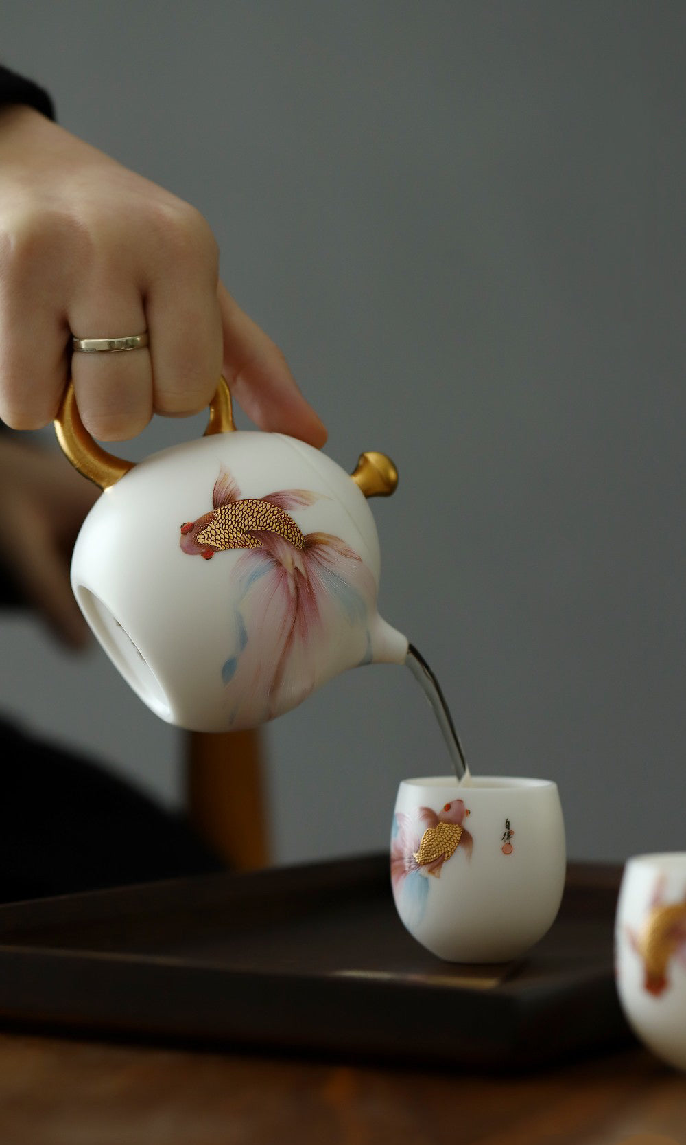 禮物;茶具;茶杯;手工;禮品;香港茶具店;茶具套裝;羊脂玉;茶具專賣店;茶具套裝香港;香港茶具;入伙禮物;handmade禮物;見家長禮物;茶杯香港;禮物訂製;旅行茶具;旅行茶具套裝;中式茶具香港;開張送禮;中式茶具套裝香港;茶杯套裝;人手製;杯;禮品訂製;禮物訂製;公司禮品;刻字;紫砂;紫砂茶壺;紫砂茶杯;陶瓷;禮盒;送禮套裝;金杯;生肖;金魚;老虎;羊脂玉杯;鎏金;24K金;關羽;武財神關羽;關雲長紫砂茶壺;泡茶;泡茶套裝;茶葉;茶道;茶葉套裝;開張送禮;冷泡茶;岩茶;武夷山大紅袍;香港茶菜;茶具專門店;香港茶具專門店;香港茶杯;香港手信;特色手信;禮物首選;禮物推介;禮物推薦;gift;gifts;birthday gift;gift suggestions;gift set; tea; tea leaf; gift box; present; unique present; present ideas;handmade gift;聖誕禮物推薦;新年禮物;農曆新年快;清酒;清酒杯;酒杯;sake ;sake杯;白酒杯;酒杯