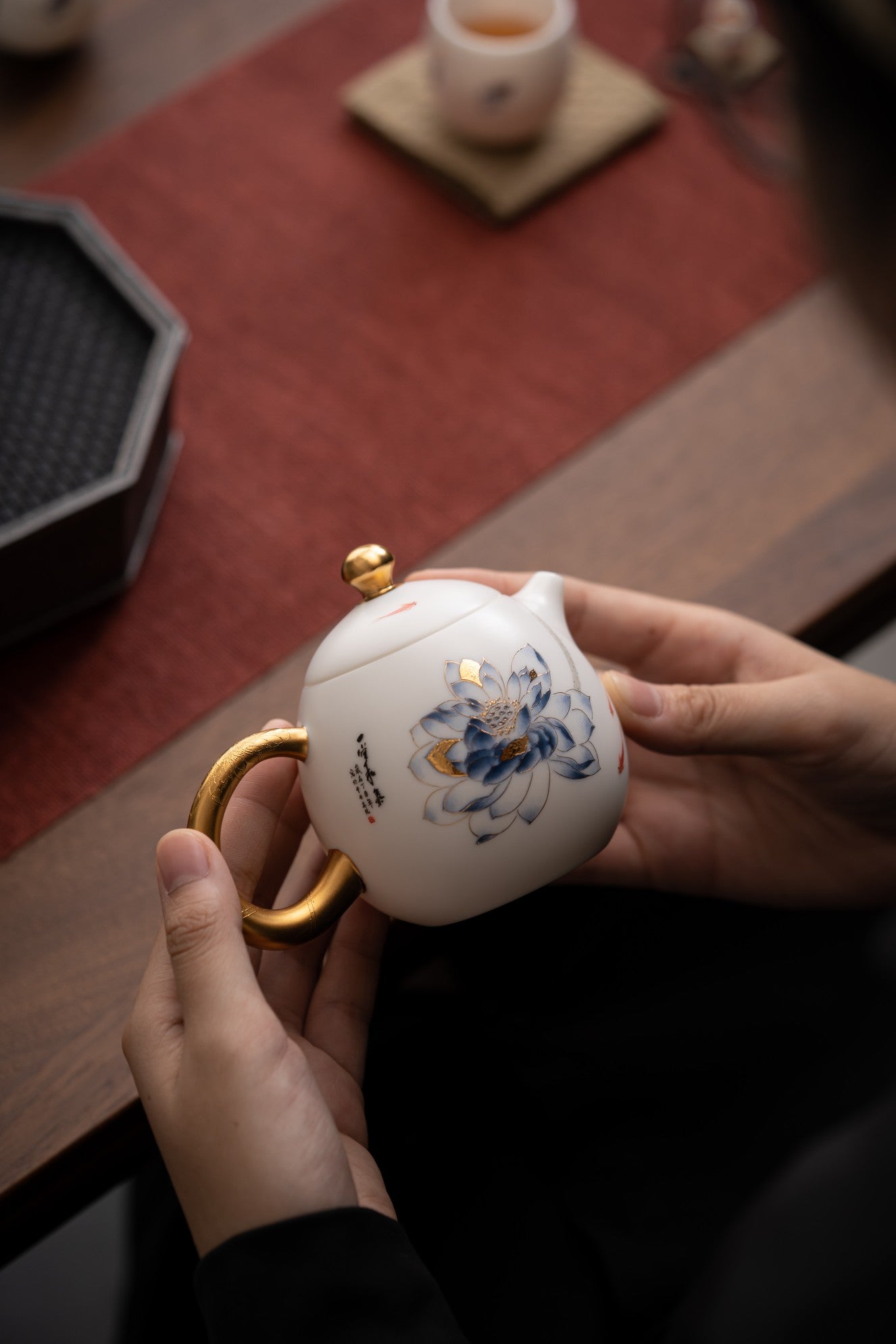 禮物;茶具;茶杯;手工;禮品;香港茶具店;茶具套裝;羊脂玉;茶具專賣店;茶具套裝香港;香港茶具;入伙禮物;handmade禮物;見家長禮物;茶杯香港;禮物訂製;旅行茶具;旅行茶具套裝;中式茶具香港;開張送禮;中式茶具套裝香港;茶杯套裝;人手製;杯;禮品訂製;禮物訂製;公司禮品;刻字;紫砂;紫砂茶壺;紫砂茶杯;陶瓷;禮盒;送禮套裝;金杯;生肖;金魚;老虎;羊脂玉杯;鎏金;24K金;關羽;武財神關羽;關雲長紫砂茶壺;泡茶;泡茶套裝;茶葉;茶道;茶葉套裝;開張送禮;冷泡茶;岩茶;武夷山大紅袍;香港茶菜;茶具專門店;香港茶具專門店;香港茶杯;香港手信;特色手信;禮物首選;禮物推介;禮物推薦;gift;gifts;birthday gift;gift suggestions;gift set; tea; tea leaf; gift box; present; unique present; present ideas;handmade gift;聖誕禮物推薦;新年禮物;農曆新年快;清酒;清酒杯;酒杯;sake ;sake杯;白酒杯;酒杯