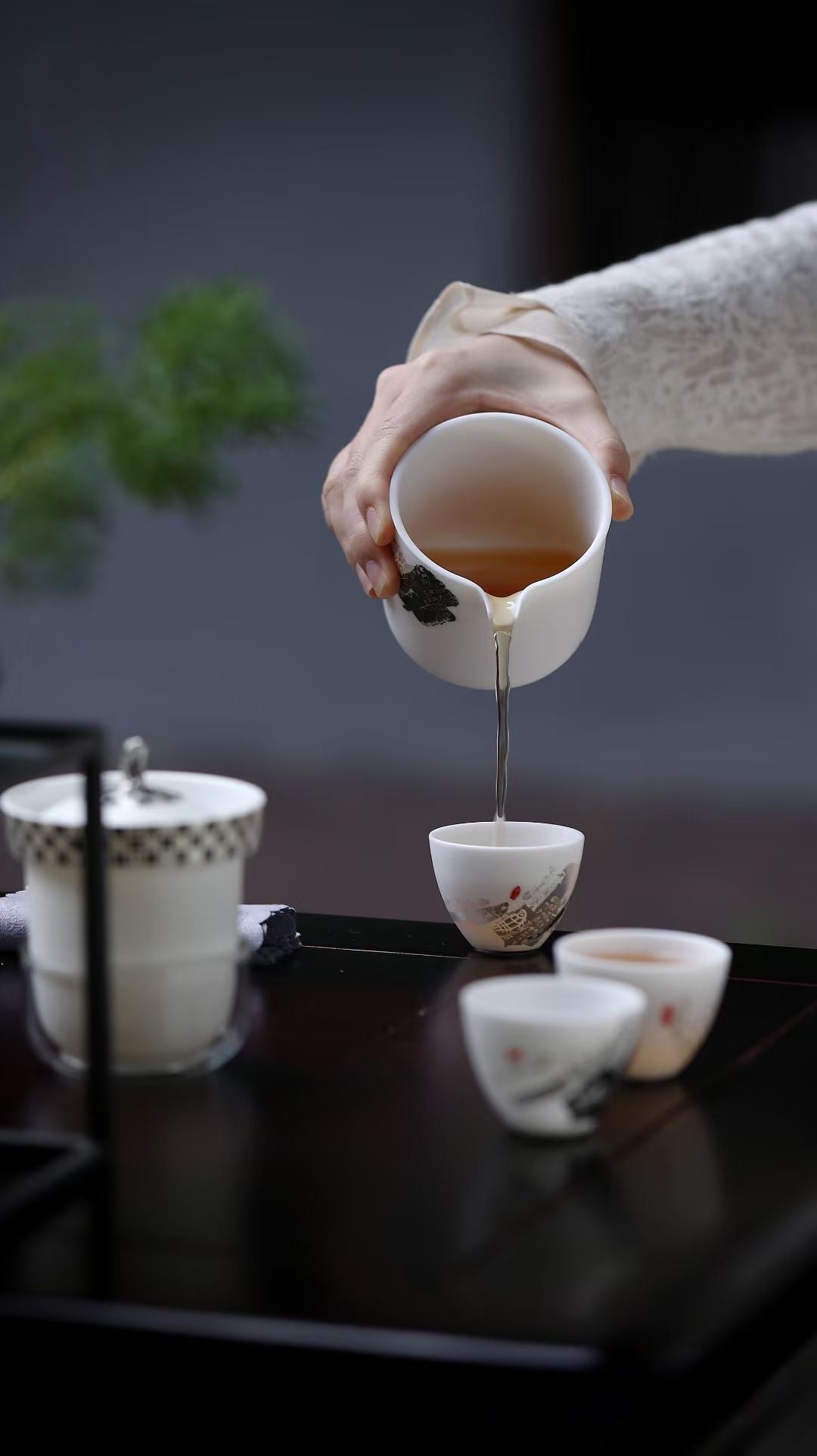 旅行套裝;旅行茶具套裝;禮物;茶具;茶杯;手工;禮品;香港茶具店;茶具套裝;羊脂玉;茶具專賣店;茶具套裝香港;香港茶具;入伙禮物;handmade禮物;見家長禮物;茶杯香港;禮物訂製;旅行茶具;旅行茶具套裝;中式茶具香港;開張送禮;中式茶具套裝香港;茶杯套裝;人手製;杯;禮品訂製;禮物訂製;公司禮品;刻字;紫砂;紫砂茶壺;紫砂茶杯;陶瓷;禮盒;送禮套裝;金杯;生肖;金魚;老虎;羊脂玉杯;鎏金;24K金;關羽;武財神關羽;關雲長紫砂茶壺;泡茶;泡茶套裝;茶葉;茶道;茶葉套裝;開張送禮;冷泡茶;岩茶;武夷山大紅袍;香港茶菜;茶具專門店;香港茶具專門店;香港茶杯;香港手信;特色手信;禮物首選;禮物推介;禮物推薦;gift;gifts;birthday gift;gift suggestions;gift set; tea; tea leaf; gift box; present; unique present; present ideas;handmade gift;聖誕禮物推薦;新年禮物;農曆新年快;清酒;清酒杯;酒杯;sake ;sake杯;白酒杯;酒杯
